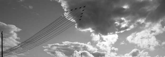 Aeroplanes in formation