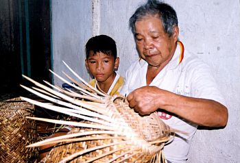 Forest provides raw materials (rattan) for handicraft-making of indigeneneous peoples (Sabah)