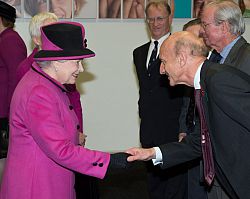 Maurice Howard meets the Queen
