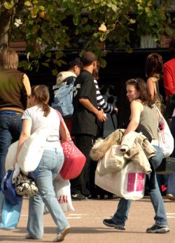 2 Students moving in Eastslope