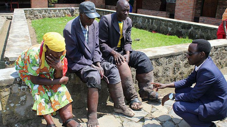 Podo feet with doctor