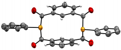 The p-Phenyl-diphosphametacyclophane