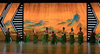 The ZJSU art troupe performing the traditional Chinese dance Tang Gong Ye Yan