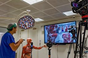 Professor Jag Dhanda using VR and AR technology in the Dissection Suite at BSMS