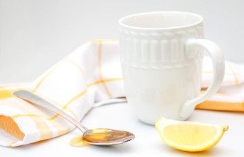 Honey and lemon drink