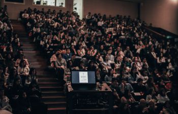 lecture theatre crowd