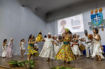 Singing and dancing on Day 2 of Forum