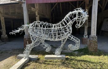 Presentation of Prissy, metal sculpture of a horse by artist and blacksmith Jake Bowers
