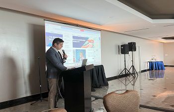 Shon Sam Chu Santos, Project Coordinator at SENACYT's Planning Office, speaks at the launch event