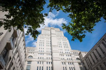 An image of Senate House in London