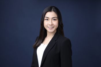 Headshot of Natalie Ho (International Business BSc with a Professional Placement Year)