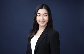 Headshot of Natalie Ho (International Business BSc with a Professional Placement Year)