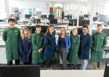 The team of Technical Staff, in one of the Teaching labs