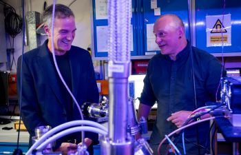 Secretary of State for Science, Innovation and Technology, Peter Kyle (left) with Professor Hensinger (right)