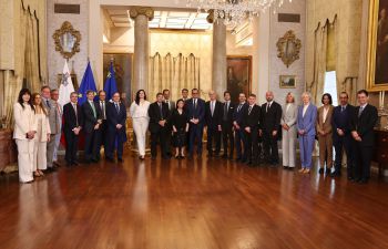 Event attendees with the President at San Anton Palace