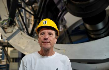 A photo of Prof Jonathan Loveday, a faculty member of the University of Sussex and the 4MOST Extragalactic Project Scientist at the VISTA telescope