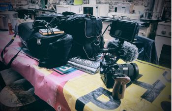 women back to the land image