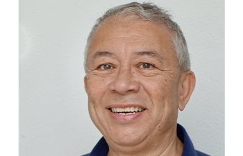 Peter Bennett headshot