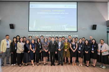 Group picture of participants of Mahidol International week