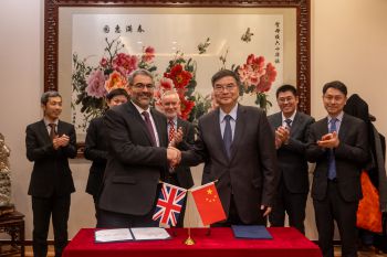 Sussex and UIBE signed an MoU during the Sussex mission to China in December 2025