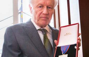 Professor Sir Anthony Leggett