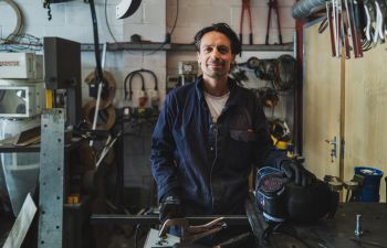 A photo portrait of artist Will Nash
