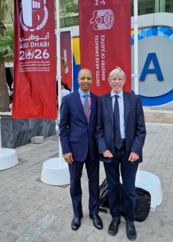 Prof Shute with Lunga Benghu outside the Congress venue.