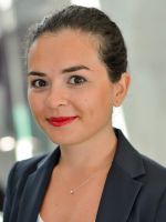 Dr Maria Restuccia
