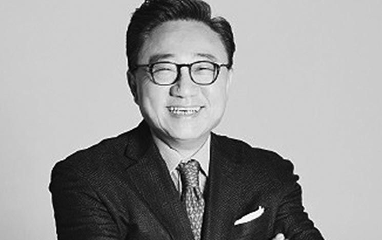 Dong Jin Koh