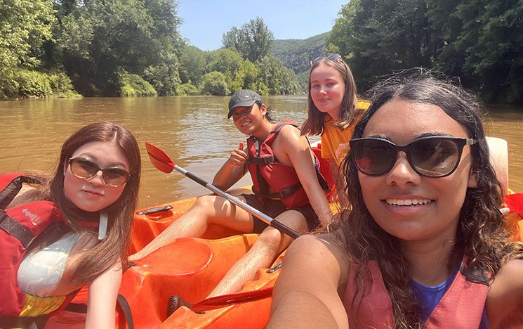 Tyanne Williams blog image - Tyanne with friends kayaking