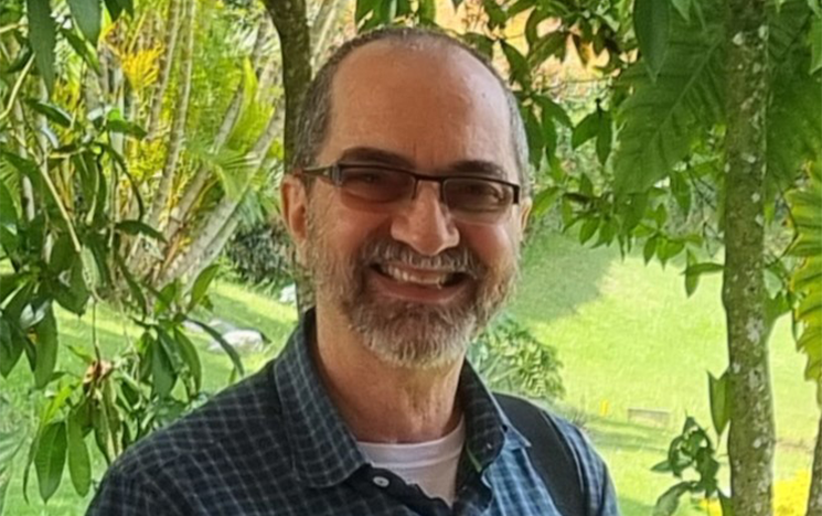 A portrait photo of Jorge Robledo Velasquez