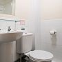 Stanmer Court double occupancy bathroom