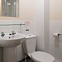 Stanmer Court en-suite bathroom