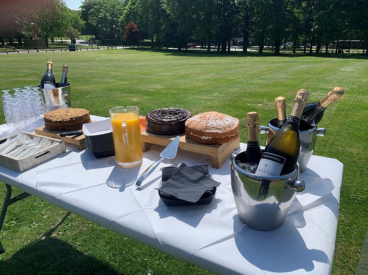 Prosecco On The Lawns