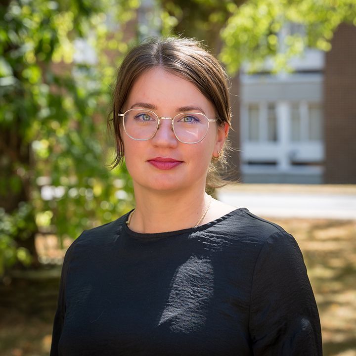 Dr. Kamila Kwapińska headshot