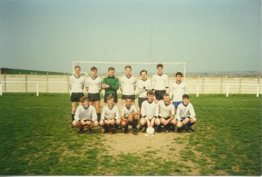 Football team in front of goal