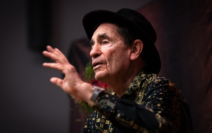 Justice Albie Sachs speaking to the crowd at the Draper Lecture.