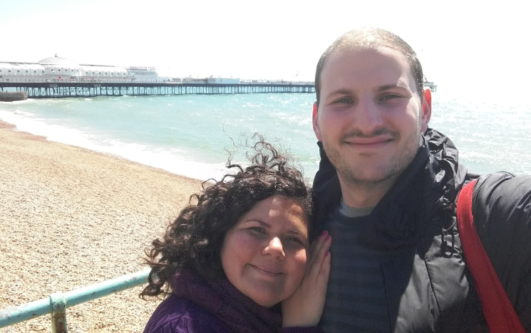 Natalia Ames Ramello and Nicolo Bird stood in front of Brighton Palace Pier.