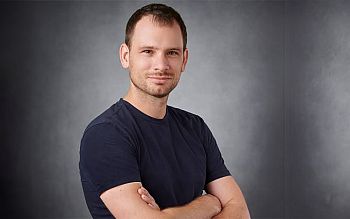 Tom Baden Headshot