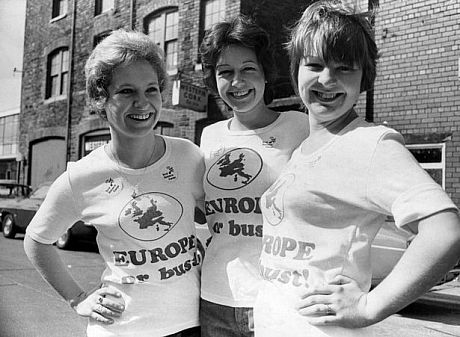 A photo of three girls wearing t-shirts campaigning for Britain to join the EEC in 1975