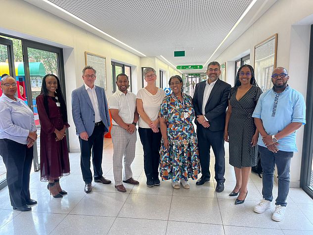Vice-Chancellor and Robin Banerjee with South African colleagues at a children's hospital