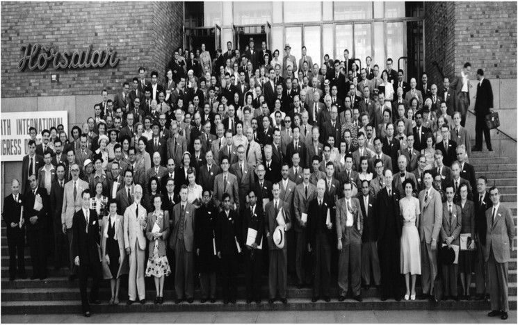 Participants of the 1948 international Congress of Genetics that included JBS Haldane and CD Darlington and several Indian scientists