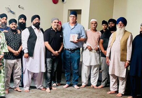 Prof. Magnus Marsden stood alongside members of the Sri Guru Singh Sabha Gurdwara in Surrey, Vancouver