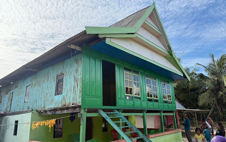 House with pointed roof