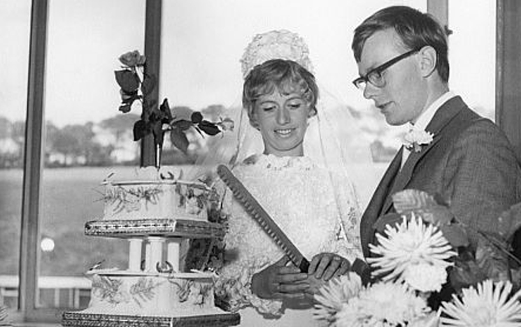 Paul and Trish Jervis wedding at the Meeeting House, 1968 2