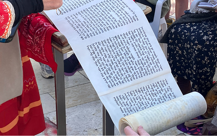 Jerusalem, Shushan Purim, Women of the Wall group reading from Megillat Esther, against orthodox tradition