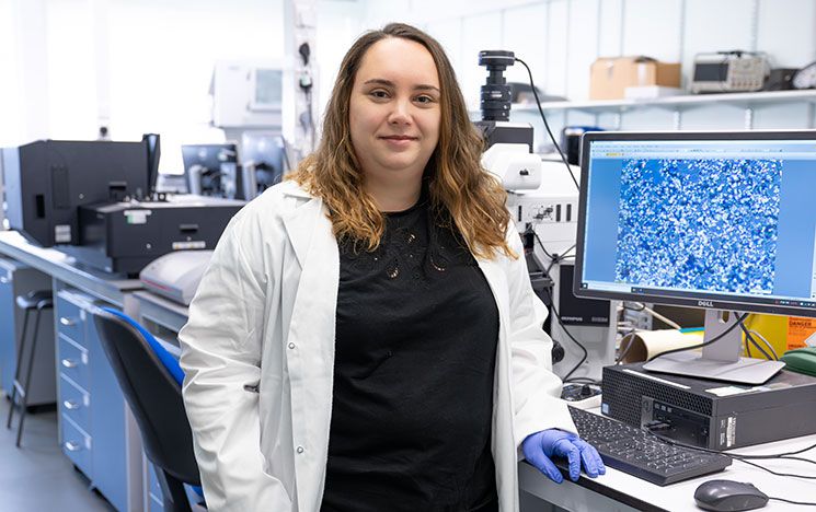 Dr Aline Amorim Graf, Research Fellow, School of Mathematical and Physical Sciences