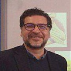 Headshot photo of Andres Guadamuz