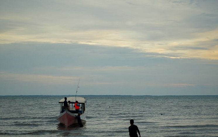 Small boat on the ground