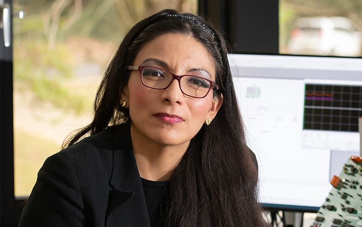 A profile image of Dr Elizabeth Rendon-Morales